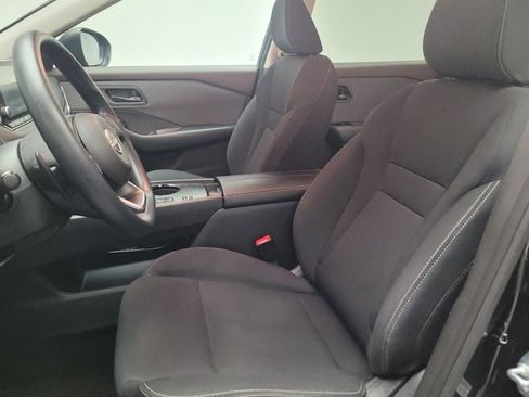 Used 2023 Nissan Rogue S image 17