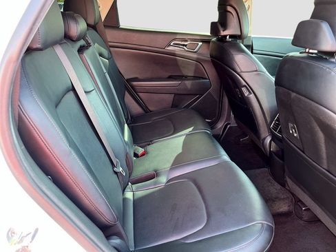 Used 2023 Kia Sportage EX FWD image 27