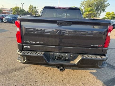 Used 2022 Chevrolet Silverado 1500 ZR2 w/ Technology Package AWD/4WD image 9