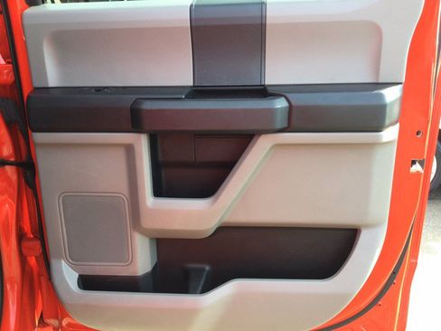 Used 2019 Ford F150 XL w/ Equipment Group 101A Mid AWD/4WD image 15