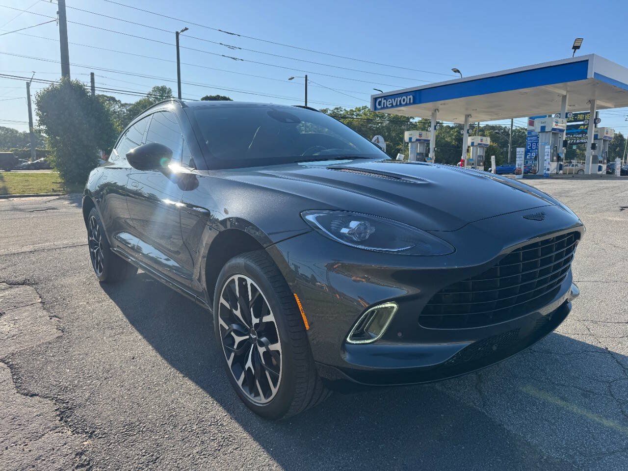 Used 2021 Aston Martin DBX AWD/4WD image 7