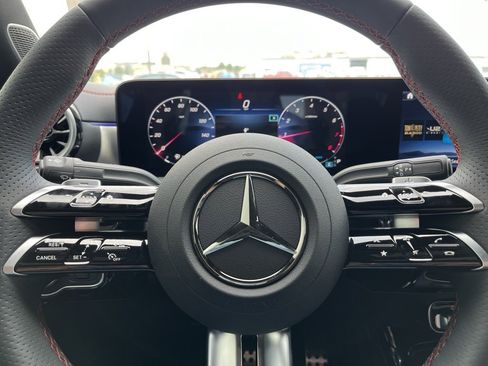 Used 2025 Mercedes-Benz CLA 250 4MATIC image 19
