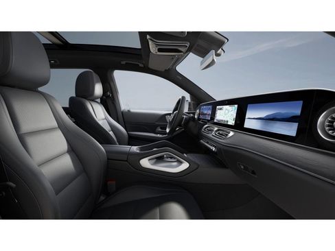 New 2027 Mercedes-Benz GLS 450 4MATIC image 4