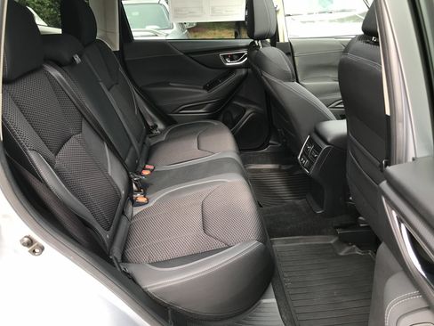 Used 2020 Subaru Forester Premium AWD/4WD image 28