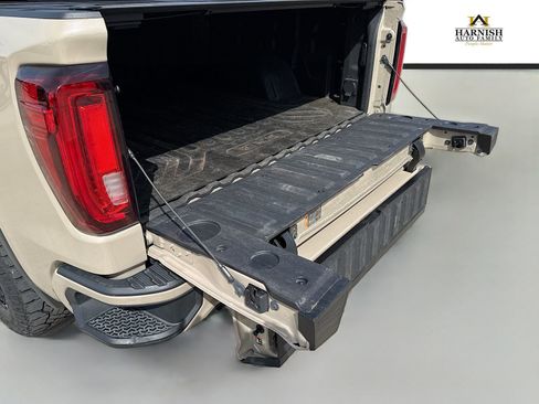 Used 2023 GMC Sierra 1500 AT4 w/ AT4 Premium Package AWD/4WD image 14