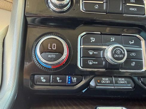 Used 2023 GMC Yukon Denali w/ Denali Reserve Package AWD/4WD image 41