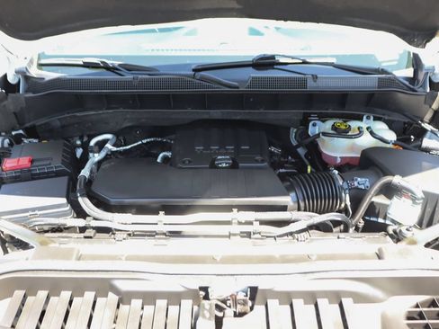 Used 2022 Chevrolet Silverado 1500 LT RWD image 11