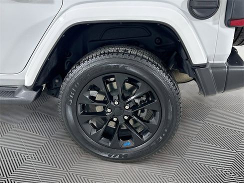 Used 2023 Jeep Wrangler Unlimited Sahara w/ Cold Weather Group image 10