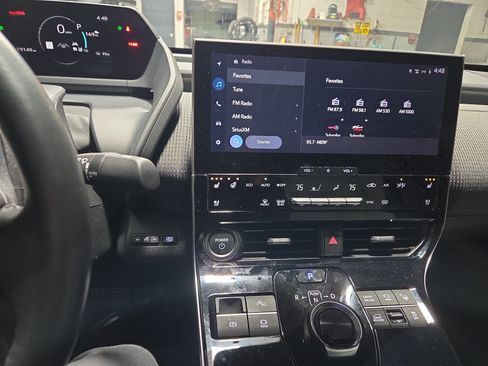 Used 2023 Subaru Solterra AWD image 24