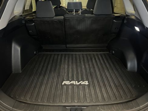 Used 2023 Toyota RAV4 XLE w/ XLE Grade Weather Package AWD/4WD image 18