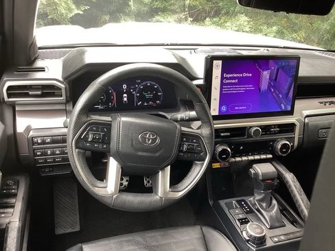 Certified 2024 Toyota Tacoma TRD Sport w/ TRD Sport Premium Package AWD/4WD image 11
