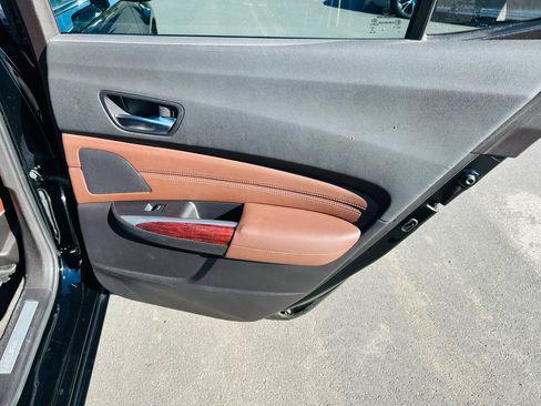 Used 2015 Acura TLX V6 w/ Technology Package image 30