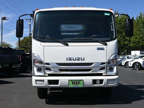 New 2024 Isuzu NPR image 5