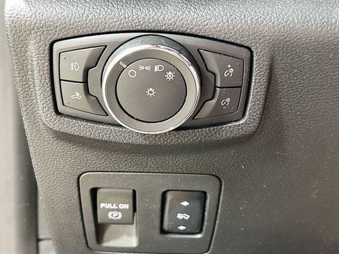 Used 2018 Ford F150 XLT w/ Equipment Group 302A Luxury AWD/4WD image 12