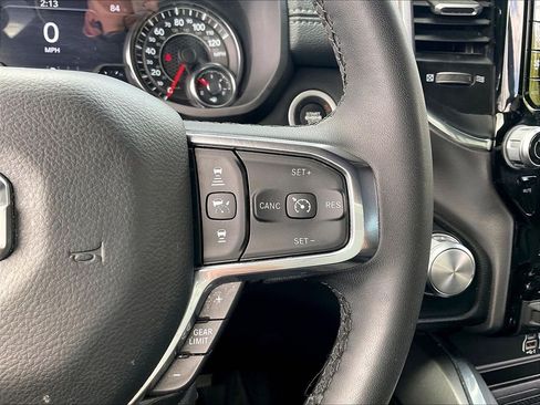 Used 2025 RAM 1500 Laramie AWD/4WD image 22