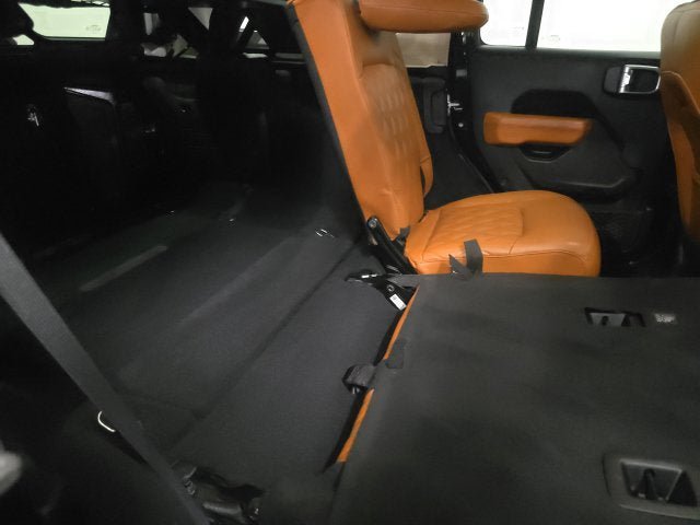 Used 2018 Jeep Wrangler Unlimited Sport S AWD/4WD image 6