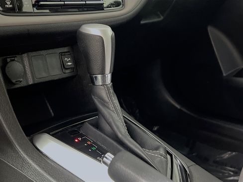 Used 2019 Toyota Corolla LE FWD image 24