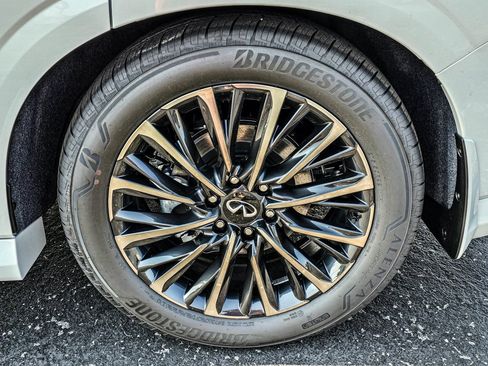 New 2026 INFINITI QX80 Autograph w/ Premium Cargo Package image 9