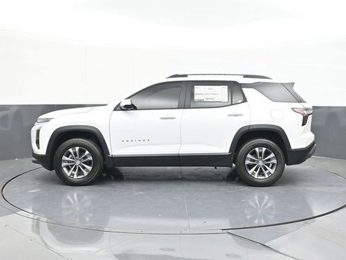 New 2026 Chevrolet Equinox LT w/ Convenience Package II FWD image 8