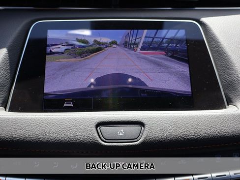 Used 2023 Cadillac XT4 Sport image 5