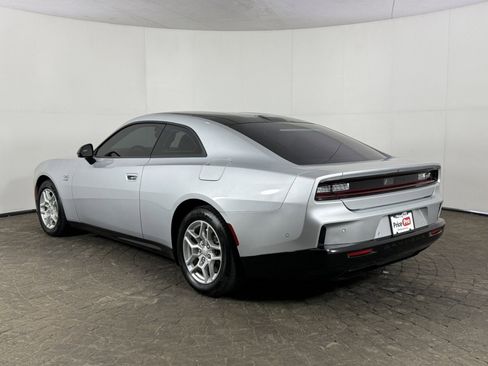 Used 2025 Dodge Charger R/T w/ Quick Order Package 25M R/T image 5