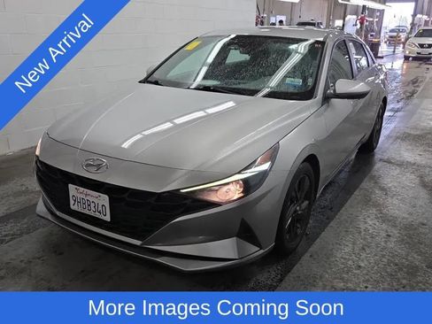 Used 2021 Hyundai Elantra SEL FWD image 6