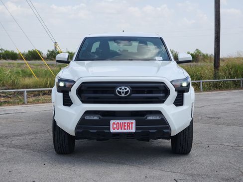 Used 2024 Toyota Tacoma SR5 RWD image 2