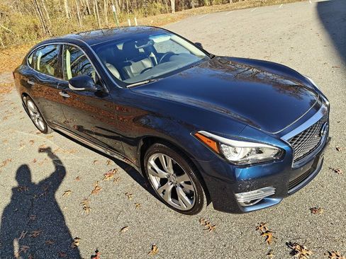 Used 2016 INFINITI Q70 L 3.7 w/ Deluxe Touring Package image 9