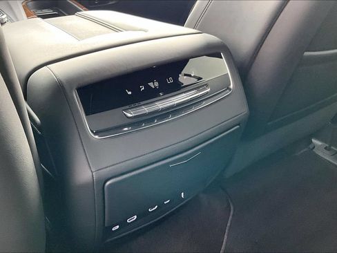 Certified 2024 Cadillac Escalade Sport Platinum w/ LPO, ONYX Package AWD/4WD image 25