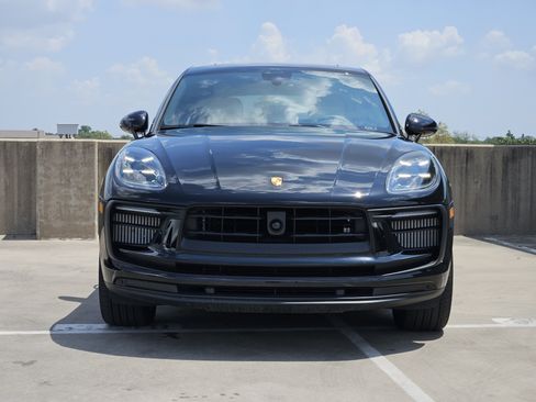 Certified 2026 Porsche Macan S AWD/4WD image 11