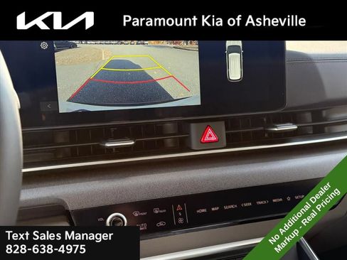 New 2026 Kia Carnival EX FWD image 11