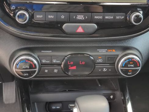 Used 2022 Kia Soul Turbo FWD image 19