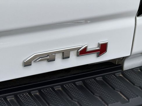 Used 2025 GMC Sierra 2500 AT4 AWD/4WD image 31