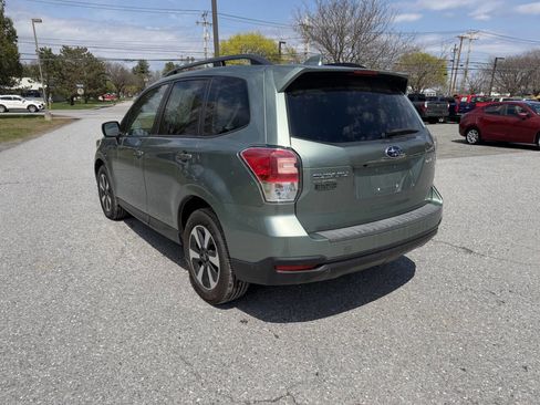 Used 2018 Subaru Forester 2.5i Premium AWD/4WD image 3