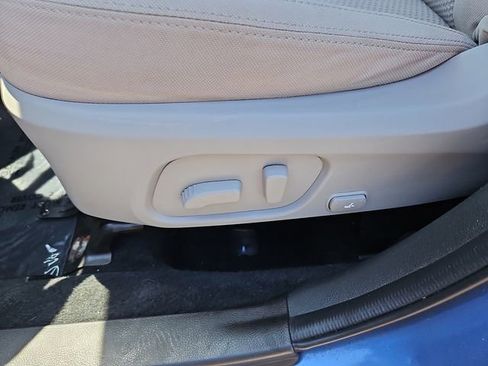 Used 2015 Subaru Forester 2.5i Premium w/ All-Weather Package AWD/4WD image 25