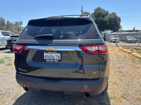 Used 2018 Chevrolet Traverse LT FWD image 10