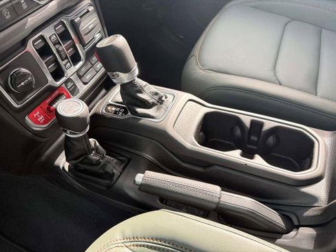 New 2026 Jeep Gladiator Mojave image 26