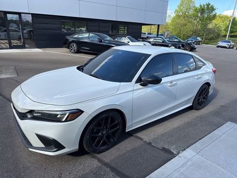 Used 2022 Honda Civic Sport image 6