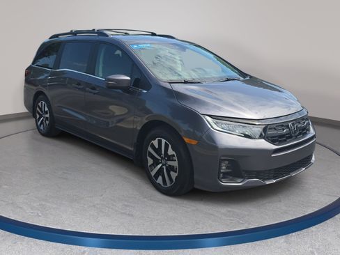 Used 2026 Honda Odyssey EX-L image 3