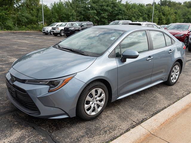 Used 2023 Toyota Corolla LE FWD image 4