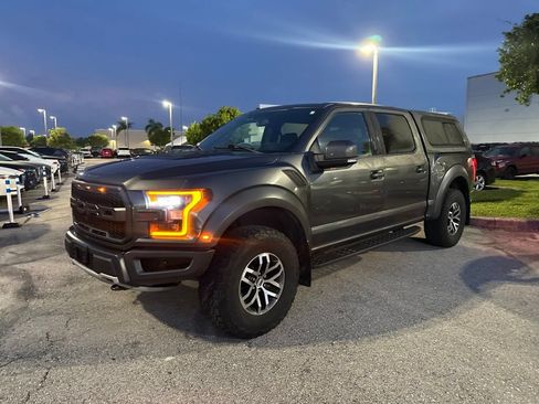 Used 2018 Ford F150 Raptor w/ Equipment Group 802A Luxury AWD/4WD image 4