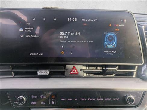 Used 2023 Kia Sportage EX image 12