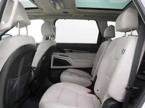 Used 2024 Kia Telluride SX AWD/4WD image 19