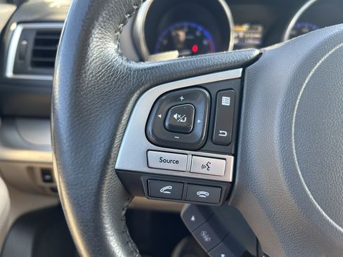 Used 2017 Subaru Legacy 2.5i Premium image 17