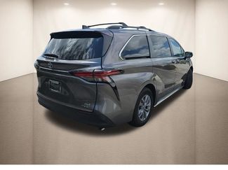 Used 2021 Toyota Sienna XLE w/ XLE Plus Package video 3
