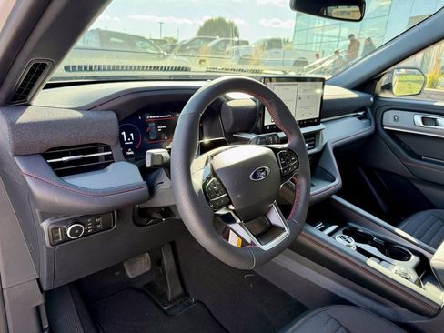 New 2025 Ford Explorer ST-Line w/ Premium Package image 8