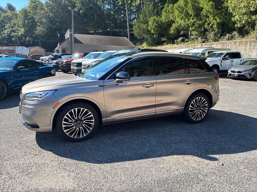 Used 2021 Lincoln Corsair Reserve w/ Equipment Group 201A AWD/4WD image 6