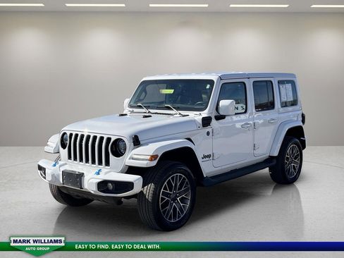 Used 2023 Jeep Wrangler Unlimited Sahara image 3