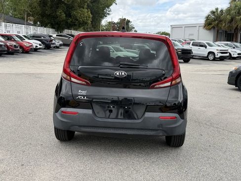 Used 2020 Kia Soul LX FWD image 6