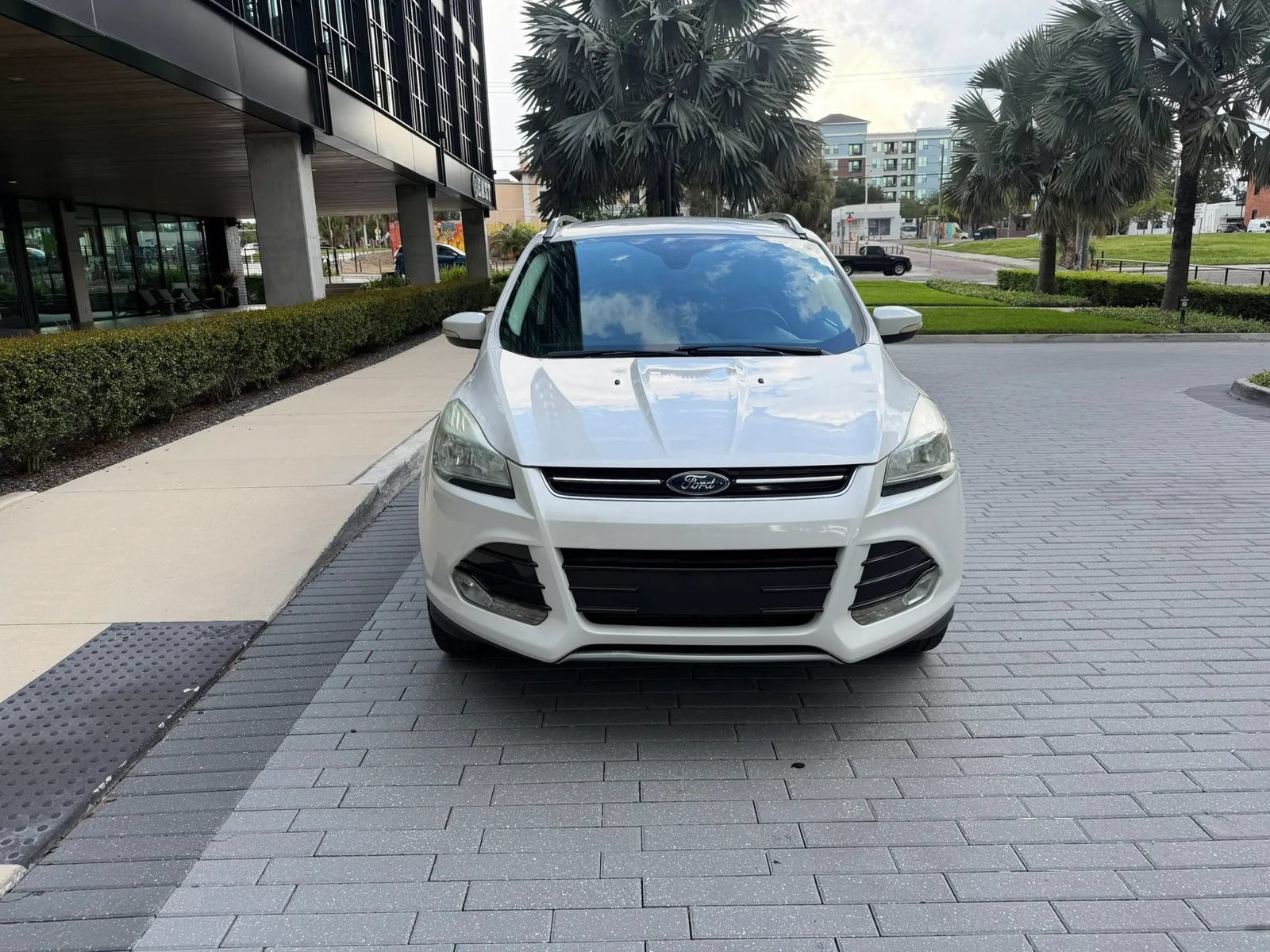 Used 2016 Ford Escape Titanium FWD image 2